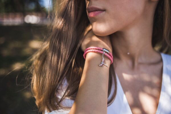 Maritimes Armband aus Leder, handgemacht, für Damen, mit Magnetverschluss aus Edelstahl und Swarovski Schmucksteine CNB #7225 – Bild 4